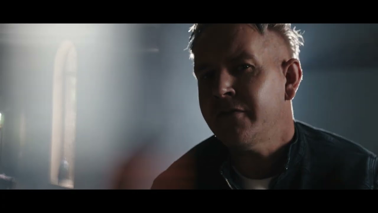 Watch Deon Groot - Seisoene (Amptelike Musiekvideo) on YouTube Watch Deon Groot - Seisoene (Amptelike Musiekvideo) on YouTube