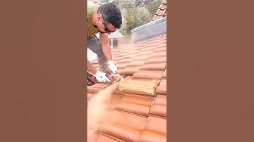 Wait for it... 😱💪    Very Impressive #Solar Installation on a Roof 💪 - Subscribe for more! ☀️