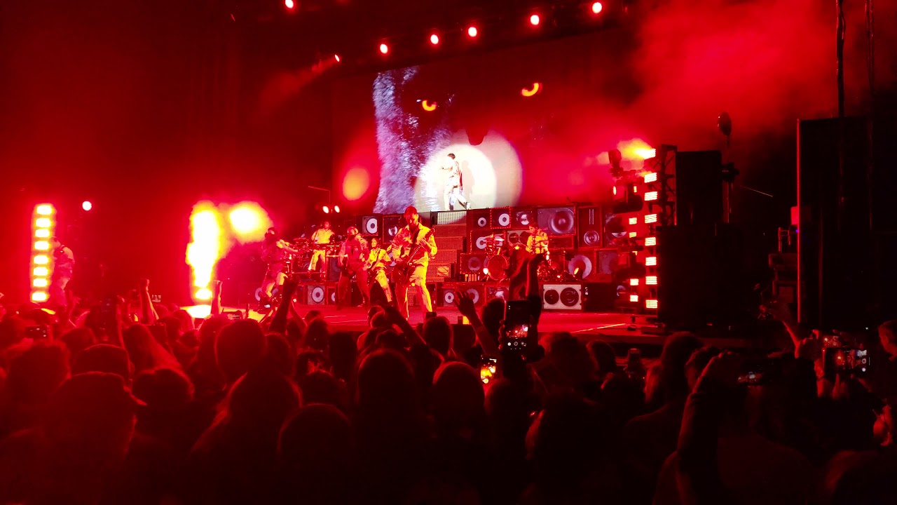 Bring Me The Horizon - The House Of Wolves - 4K - Live @ Viejas Arena in San Diego 10/19/19