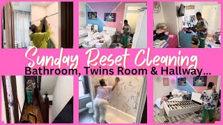 SUNDAY RESET CLEANING MOTIVATION | BATHROOM DEEP CLEANING | TWINS ROOM DEEP CLEANING & HALLWAY CLEAN