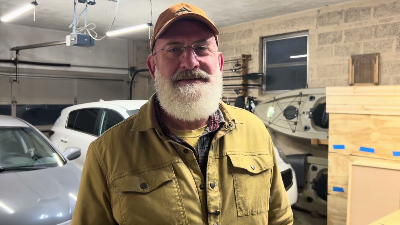 Строительство: Сборка основания горизонтального улья Лэйенса