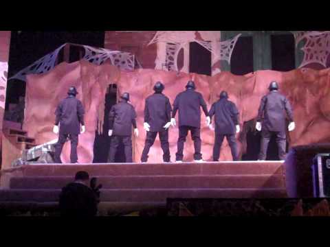 Jabbawockeez FRONT & CENTER - Scion Night at Knott's Scary Farm 2009 Part 2