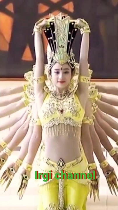 jaipongan daun pulus #egarobot #senimanngora #tariantradisional  #youtubeshorts @irgichannel4398
