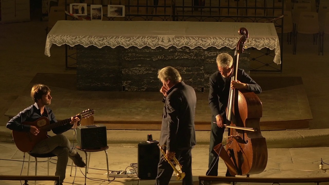 Eric Le Lann trio, tribute to Chet. Nelson Veras: Guit, Gildas Boclé: Bass