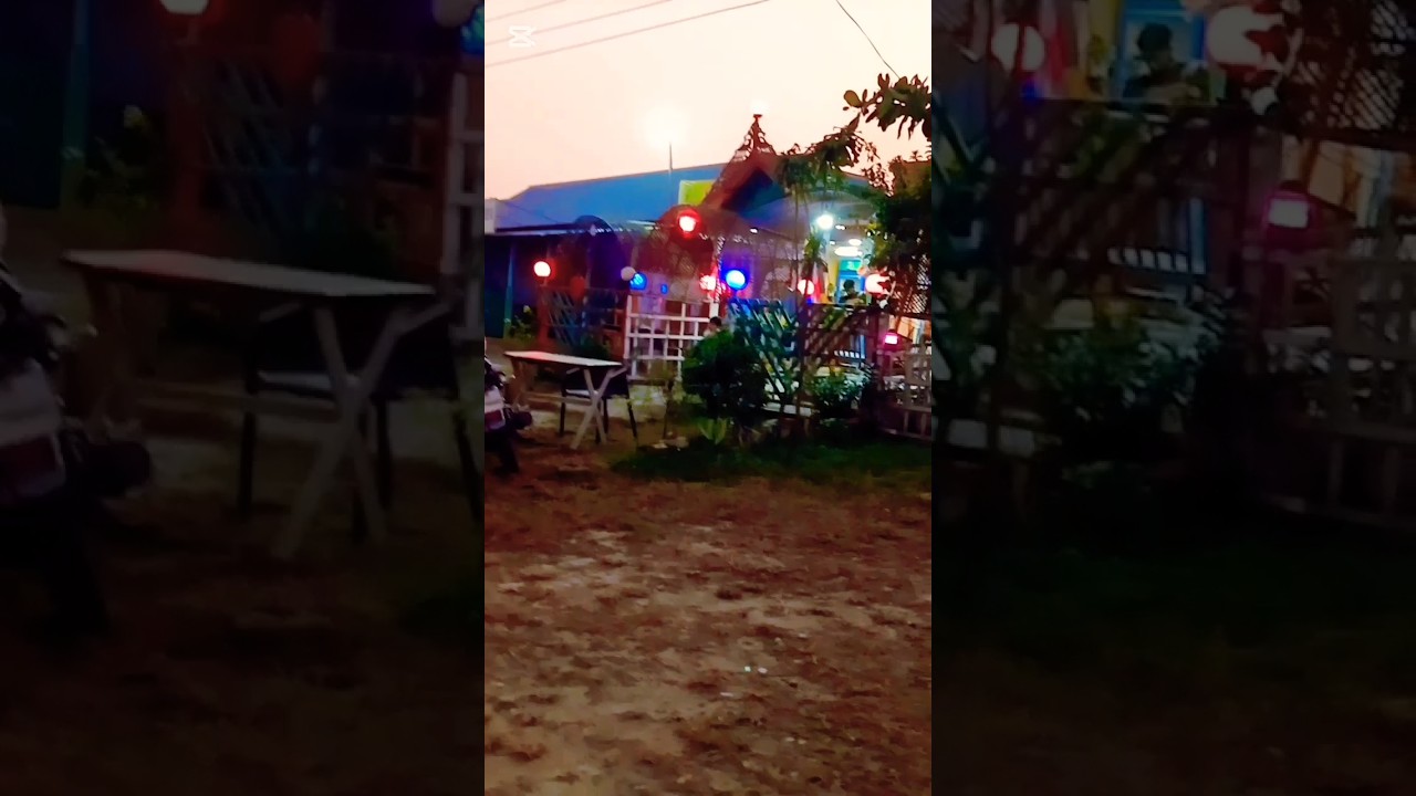 Restaurants on the Dhaka-Tangail highway. 