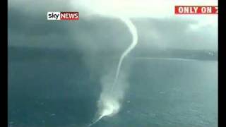 [ Sky New's Video ] Water Spout At Avoca Beach ( Australia ) 30-5-2011.mp4