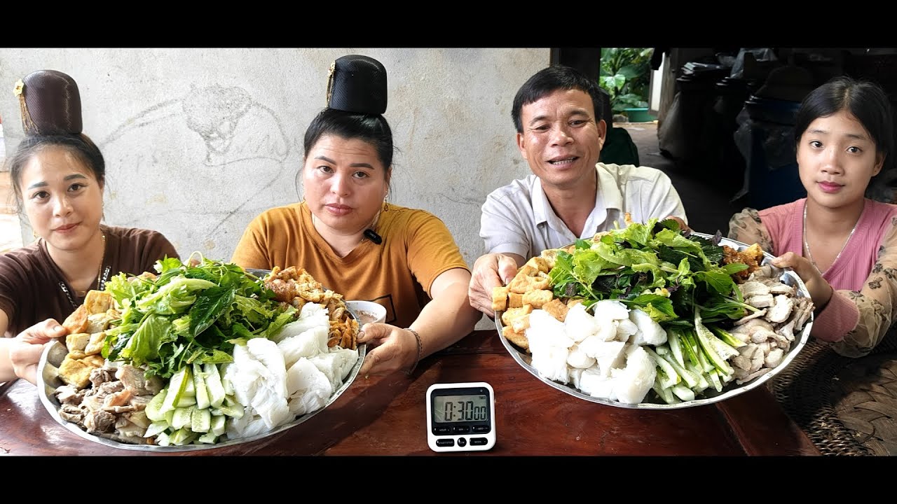 Quá Khủng Với Màn Chia Cặp Thi Ăn Hai Mâm Bún Đậu Mắm tôm Khổng Lồ Giữa 4 Thánh Ăn Ở Tây Bắc