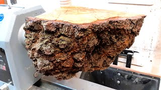 Woodturning - Some Crazy Bark On This One !!