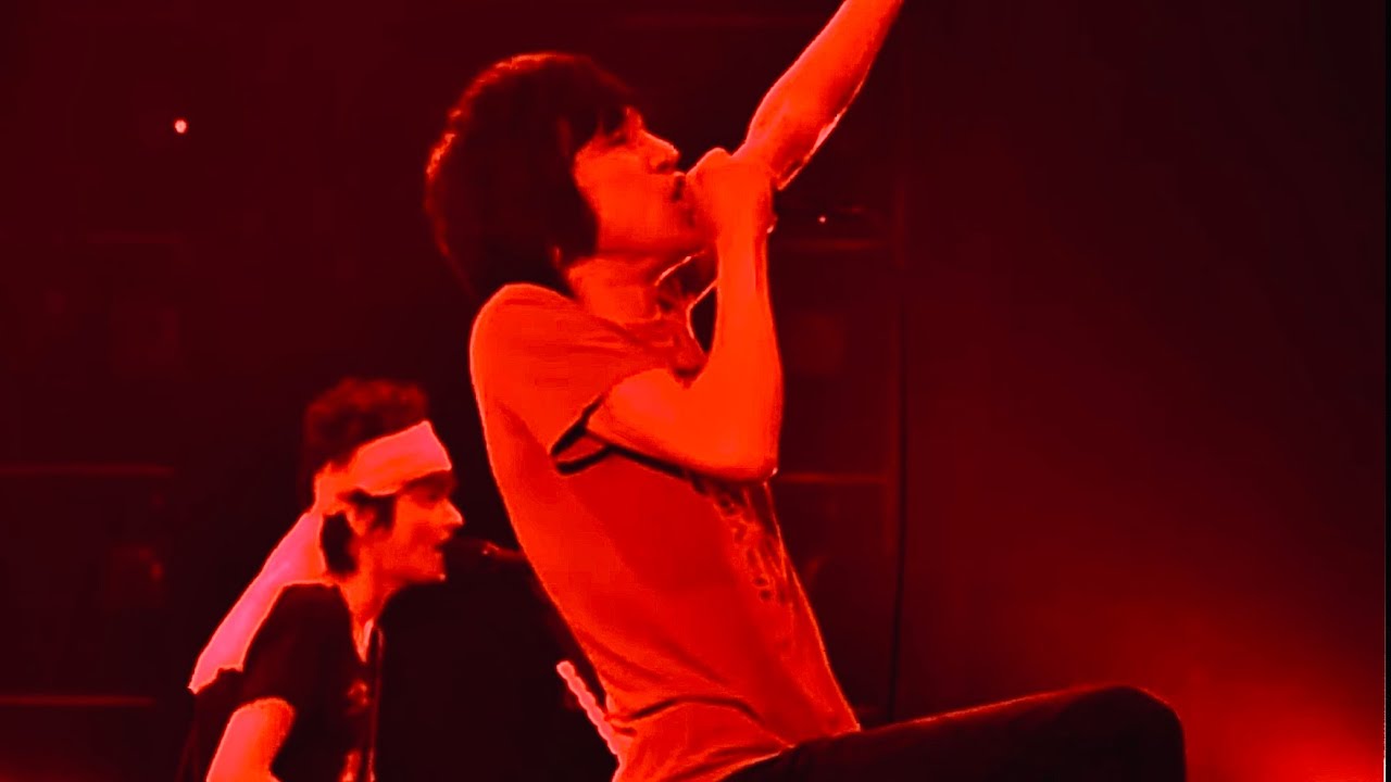 クロマニヨンズ『炎』Live動画 - YouTube