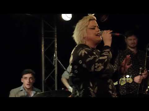 Watch Hannah Williams and the Affirmations "Tablecloth" :Paris , New Morning 26/11/2019 on YouTube Watch Hannah Williams and the Affirmations "Tablecloth" :Paris , New Morning 26/11/2019 on YouTube