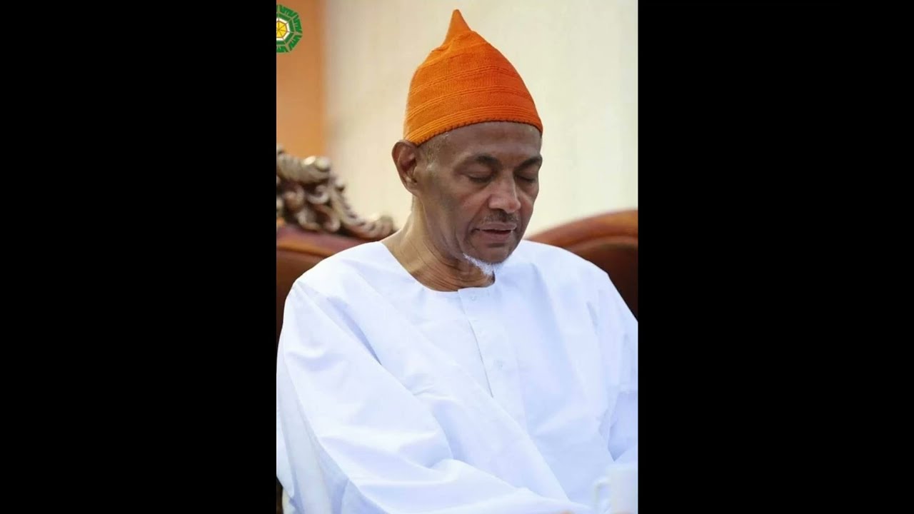 لَمَّا بَدَا بِقُلُوبِنَا *حَضَرَتْ رُكُوعًا سُجَّدَا. عبد السلام عوض .طبقة