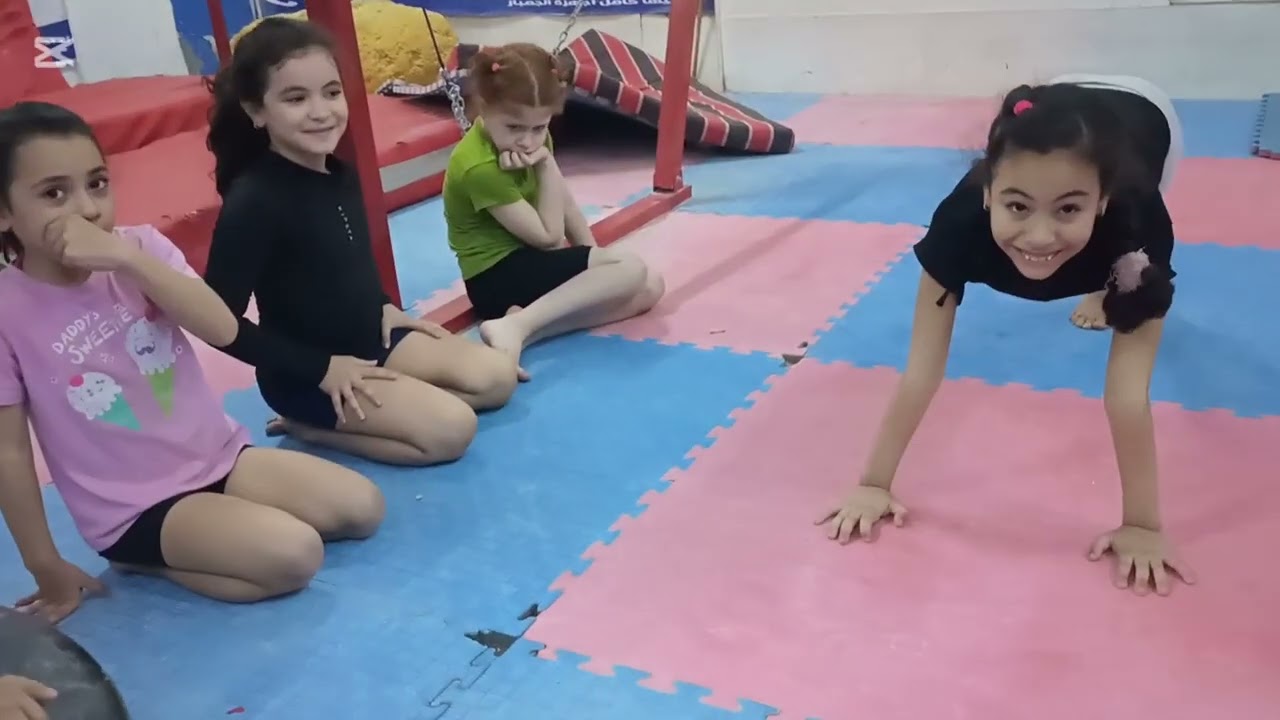 تحدي الضغط في الجمباز مع فريق تحت ٨ سنوات للجمباز الفني