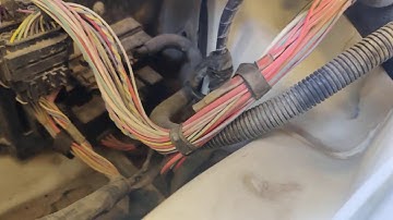 BMW X5 N55 35i Integrated Supply Module (ISM / IVM Z11) Power distribution box to DME location