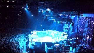 Iron Maiden- Fear of the dark (live o2 arena london 6_8_11).MP4