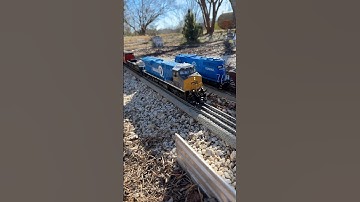 Incredible action #csx #locomotive #train #lioneltrains #railroad #electrifiednfrailways #railway