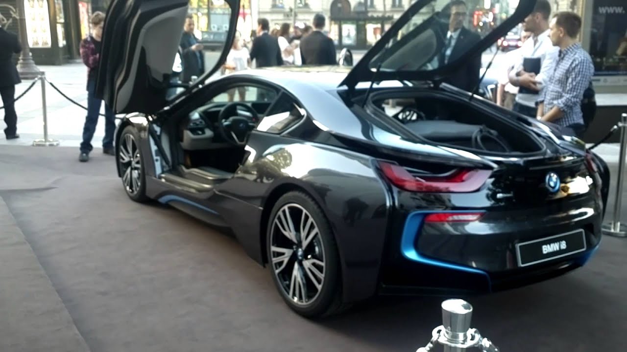 Louis Vuitton for the BMW i8