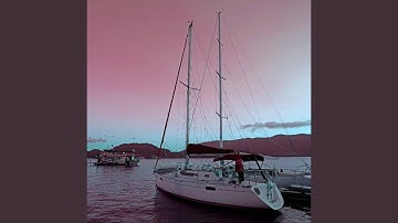 Scintillating Ambience for Thinking Shadows