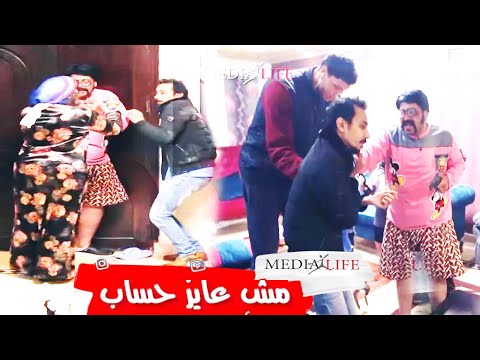 ابوس ايدك خرجني من هنا مراتك فرهدتني نشني علي جوزك يا مدام ضحك بس مع محمد ثروت