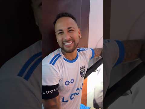 Tirullipa pergunta pro Neymar se da dor de barriga antes de ir pro jogo