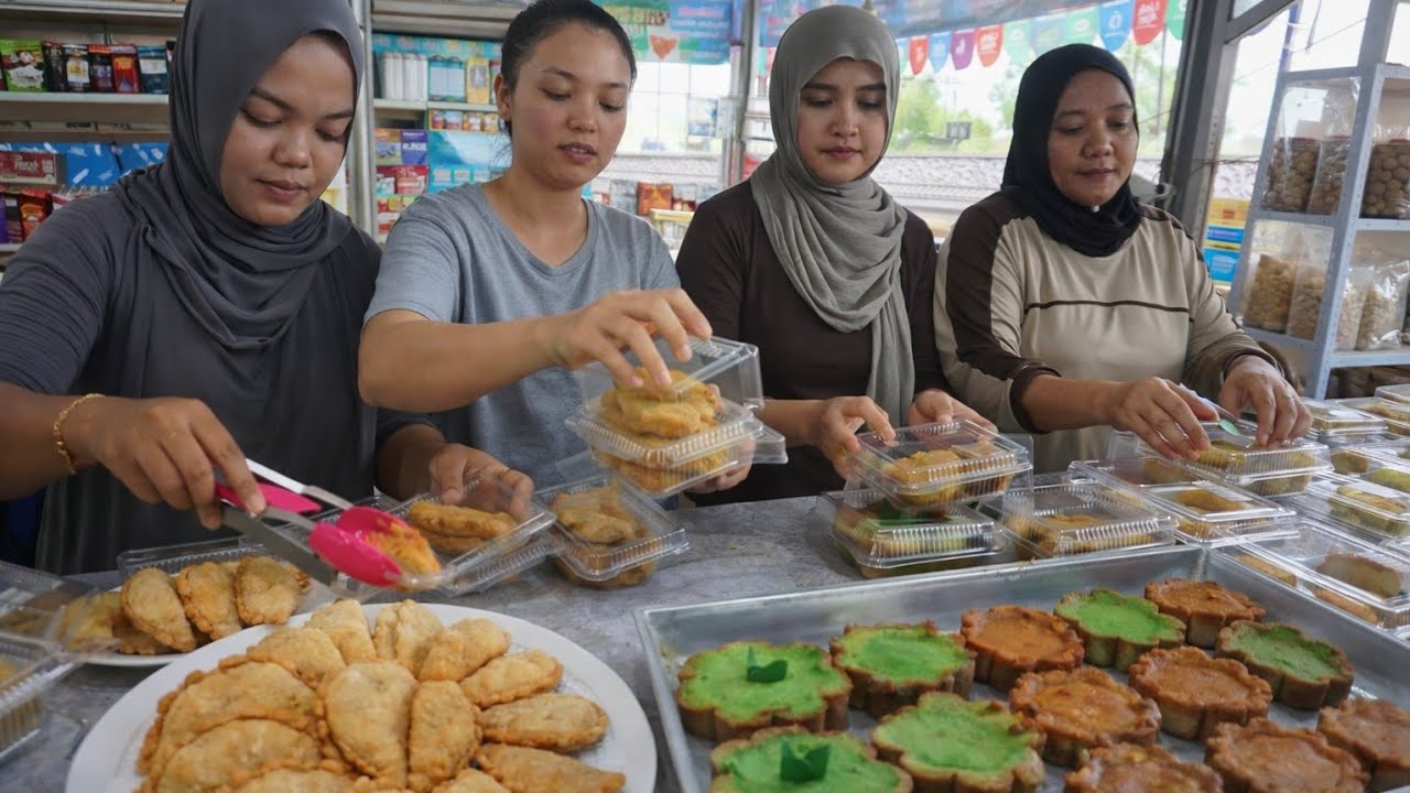 Kue Bingke dan Epok-Epok Ikan.. Makanan Khas Melayu Letung
