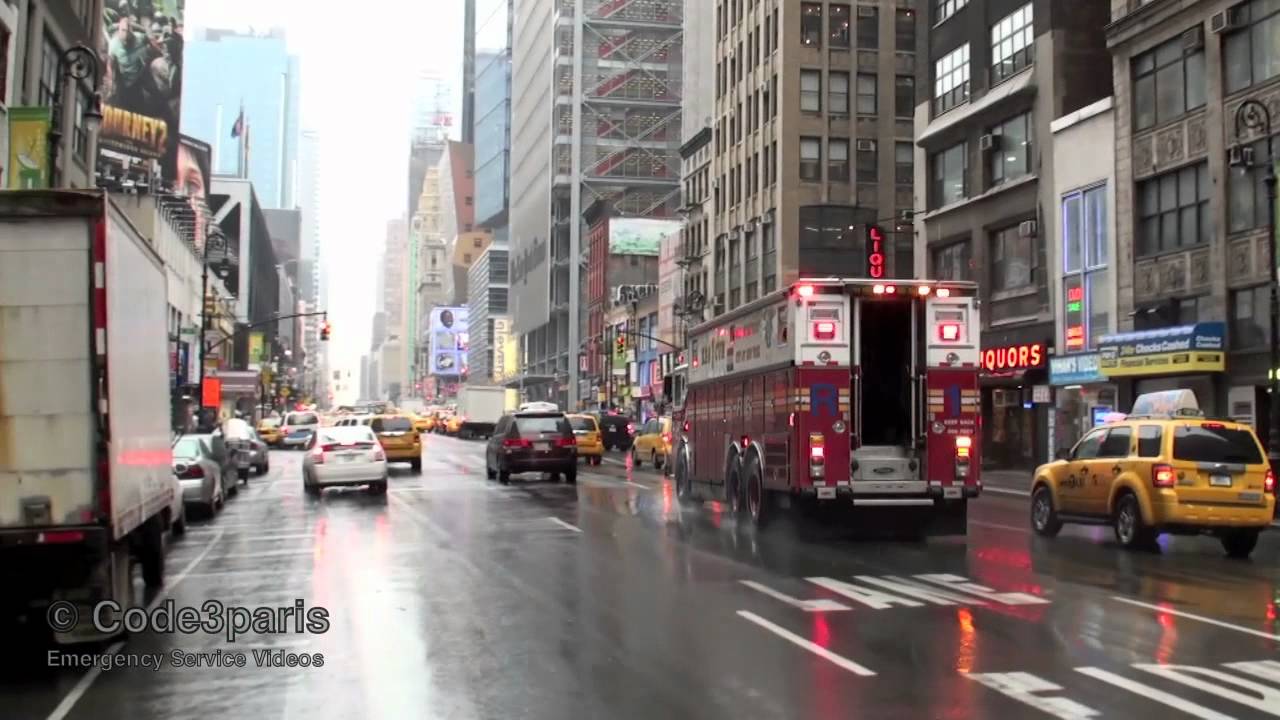FDNY Rescue 1 Responding Lights and Siren with Massive Air Horn