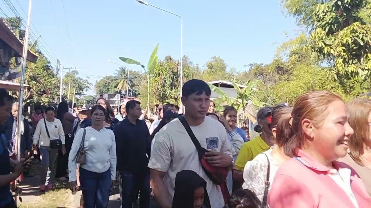 แห่เจ้าบ่าวไปเห*้ยนเจ้าสาว