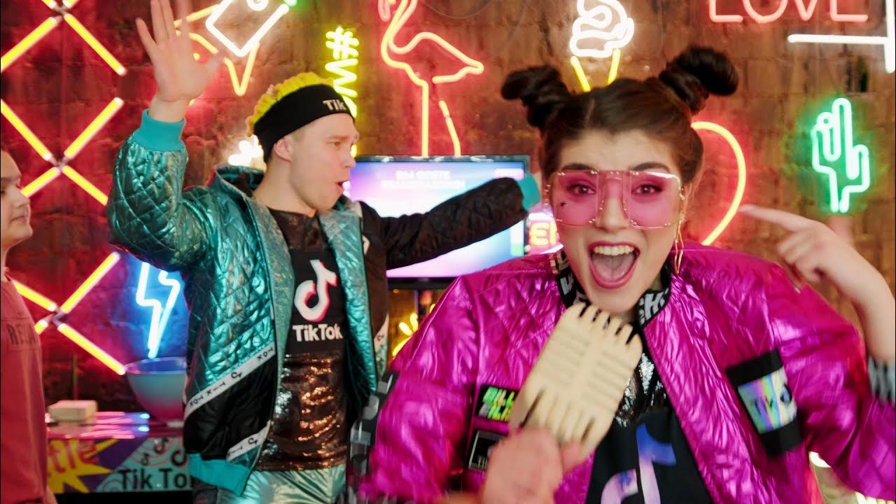 тикток вечеринка детский сад. выпускной в стиле тик ток. тик ток вечеринка фотозона. вечеринка в стиле тик ток для детей 10 лет. сценарий выпускного тик ток.