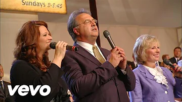 Bill & Gloria Gaither - Down to the River to Pray [Live]