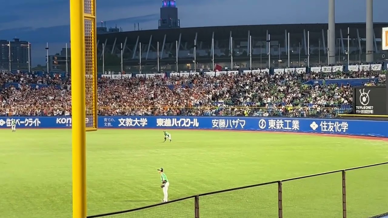 Yomiuri Giants Fans Chanting - YouTube