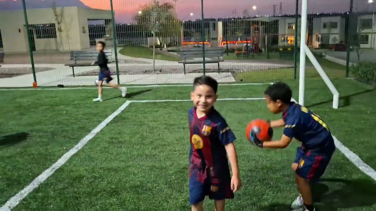 Domingo de Cascarita con los del Equipo /  ya que no hubo Partido