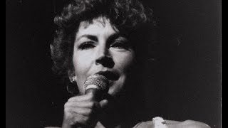 Watch Helen Reddy Our House video