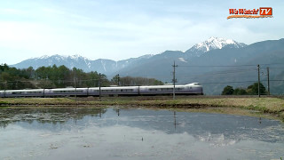 E351系スーパーあずさ3号　なっちゃって水鏡