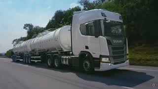 Com o Scania Super 6x4 nenhum desaf...