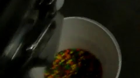 Vibroscreen Round Vibratory Screener Separates Snack Foods | Kason Test Lab