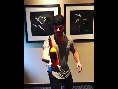 Taylor Lautner 2018