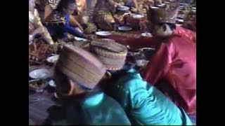 Muwayak Diiringi Tabuh Gamolan Sekeli