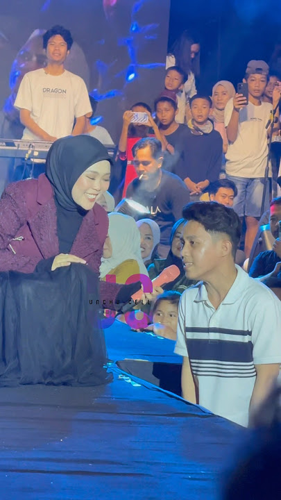 Cowok siapa ini?? Senengnya diajak nyanyi sama selfi “berkali kali” #viral #dangdut #trending