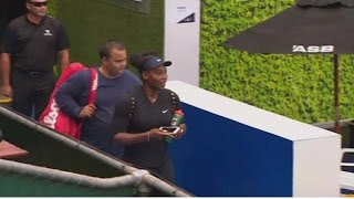 Serena and fiance arrive in Auckland, announces wedding plan