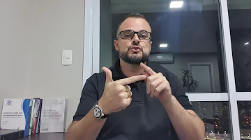 Como se dá a responsabilidade pelos créditos trabalhistas quando ocorre a sucessão de empregadores?