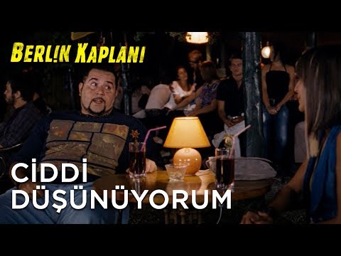 Berlin Kaplanı | Ata Demirer | Ciddi Düşünüyorum