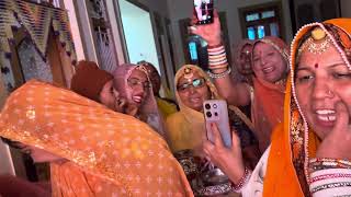 ववय र गलय तई न लद थर हगल लगई र Galliyo