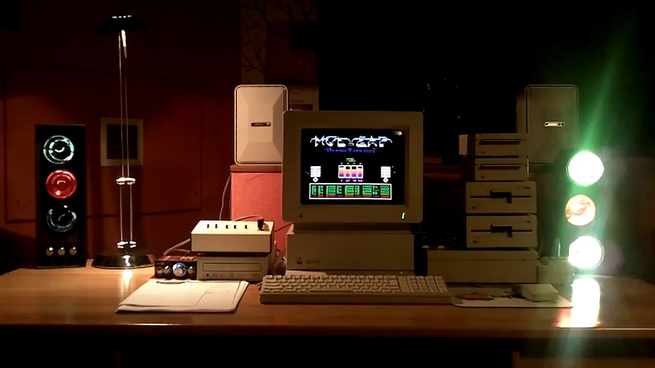 Apple IIGS Music & Lights - YouTube