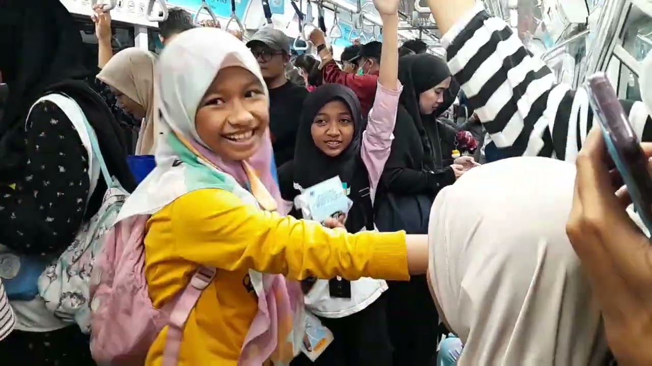 The Journey wisata religi masjid berusia ratusan tahun di antara gedung pencakar langit Jakarta