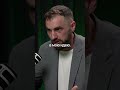 НИКОГДА НЕ МИРИСЬ С ПОСРЕДСТВЕННОСТЬЮ 