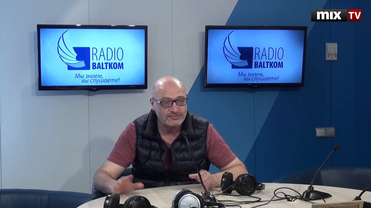 Колумнист проекта "Сноб" Дима Зицер в программе "Встретились, поговорили" 