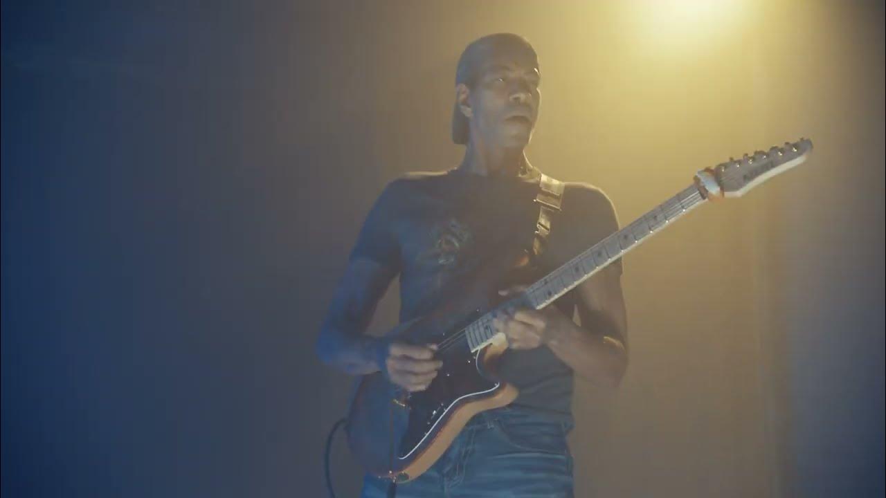 Greg Howe - Guitar Solo for DarWin's "Man Vs Machine" Greg Howe - Guitar Solo for DarWin's "Man Vs Machine"