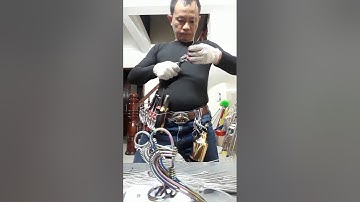 Uốn móc khóa thủ công mỹ nghệ cao cấp