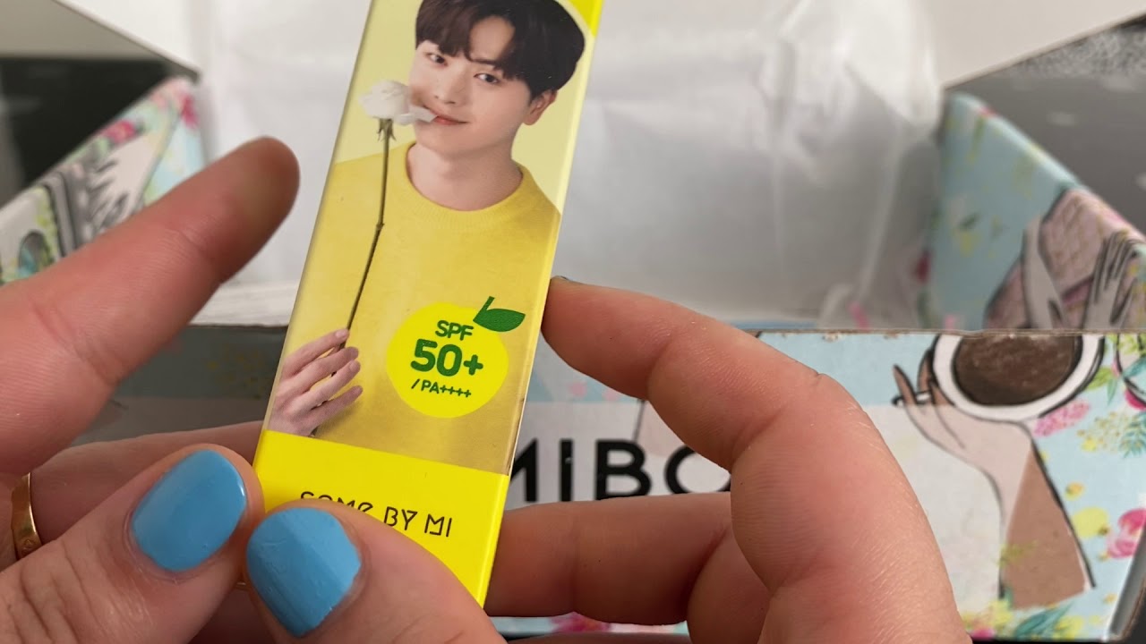 Unboxing Bomi Box March edition | With BtoB Yook Sungjae item