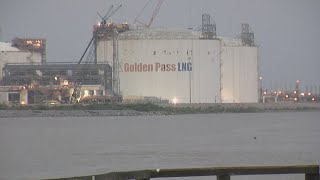 Zachry Holdings faces lawsuit, accusation of violating federal law in mass layoffs at Golden Pass LN
