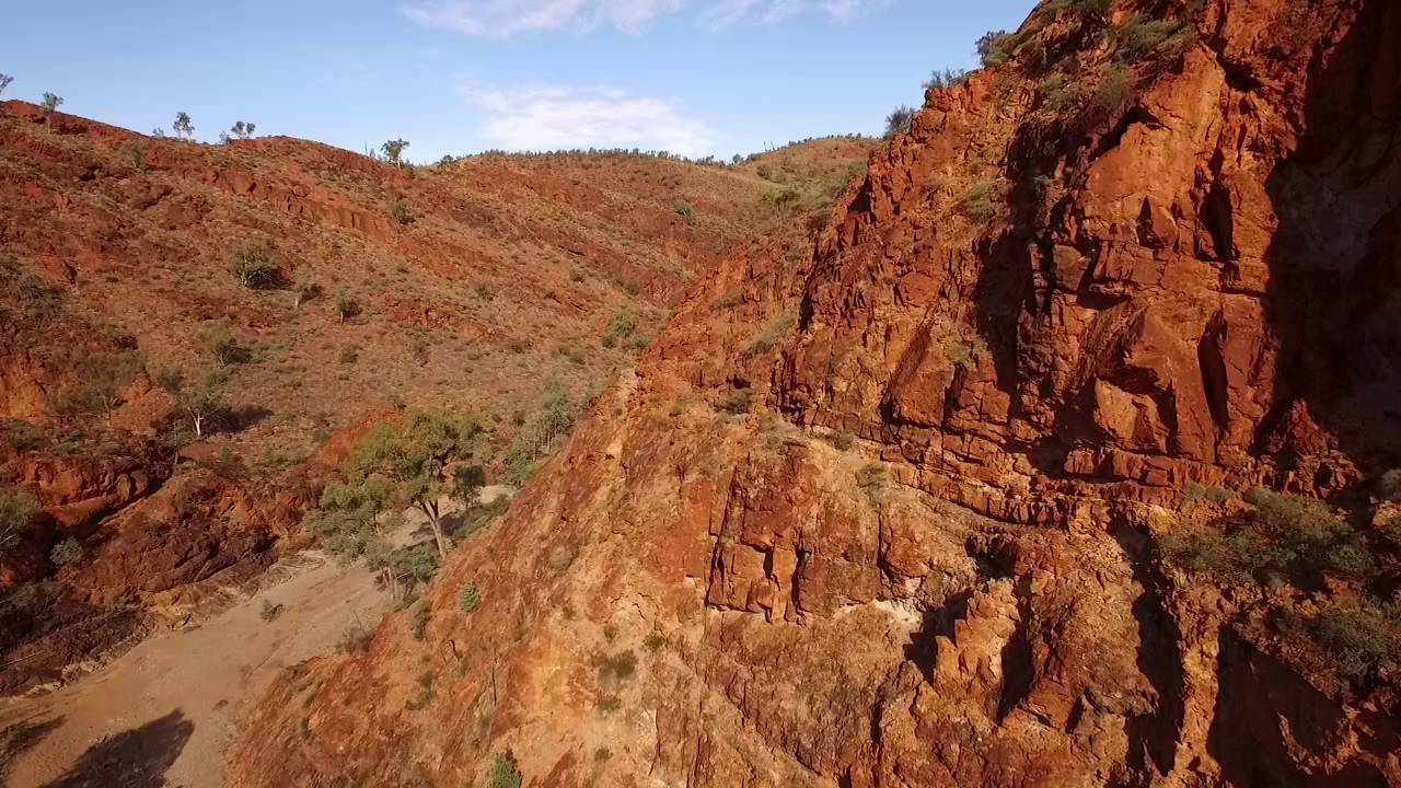 Claude Pass, Gammon Ranges, SA, near Arkaroola - YouTube